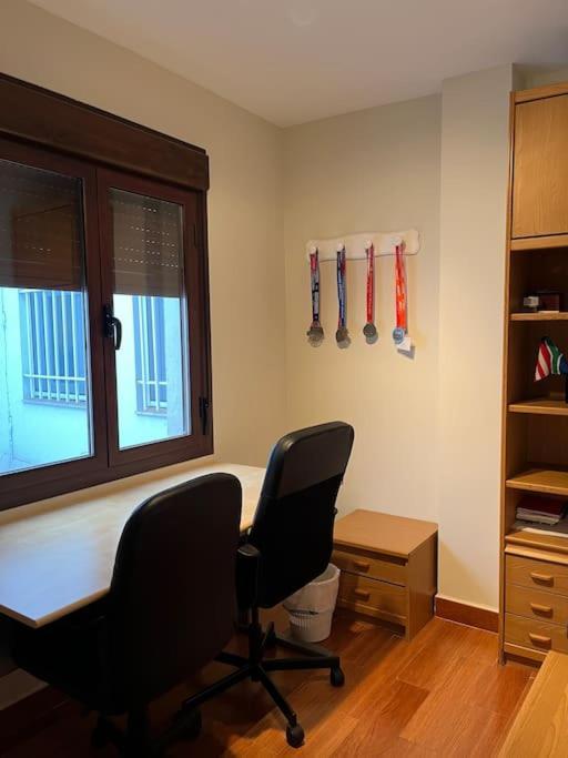 Apartamento en Luis Montoto, Nervión. Céntrico Sevilla Exterior foto